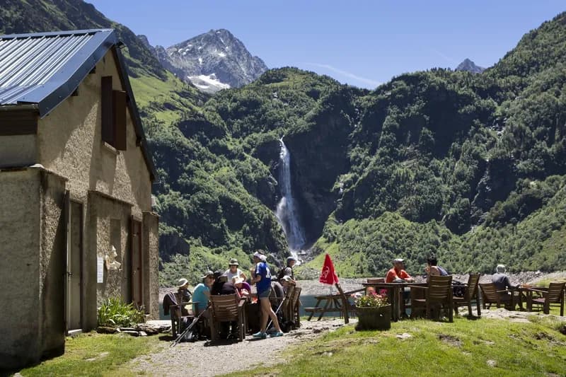 Refuge picture